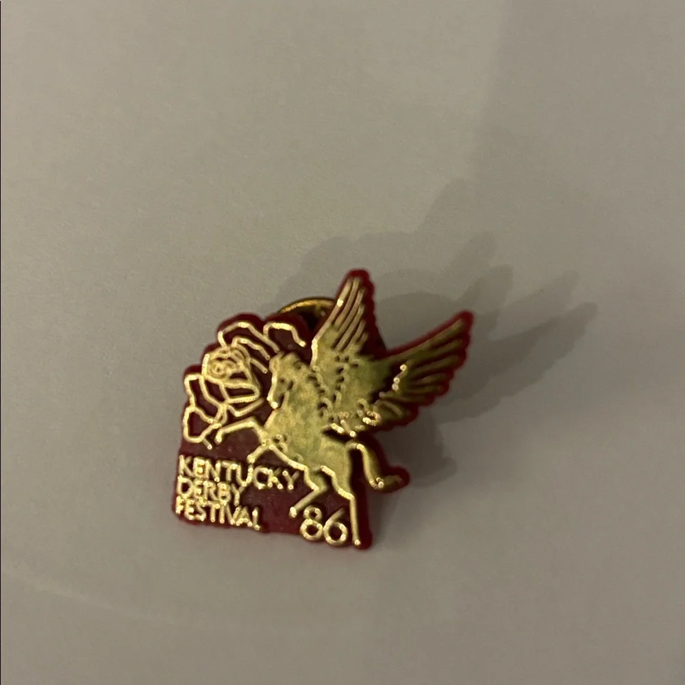 Kentucky Derby Festival 1986 Vintage Pegasus Lapel Pin - Picture 3 of 4